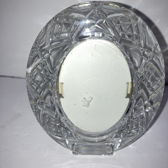 VINTAGE OVAL CRYSTAL PHOTO FRAME 6" (p3) - Picture 3 of 3